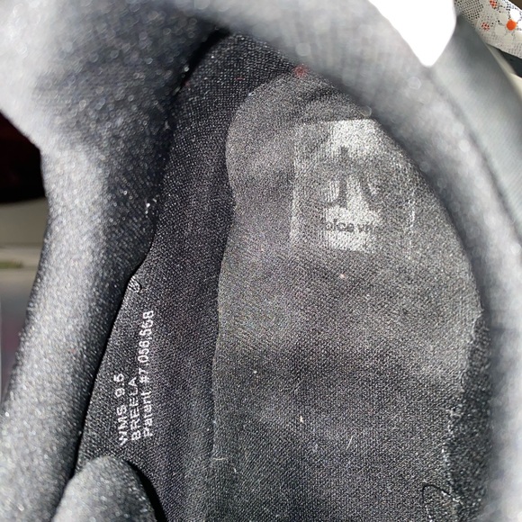 DV Dolce Vita women’s sneakers. - Picture 9 of 13